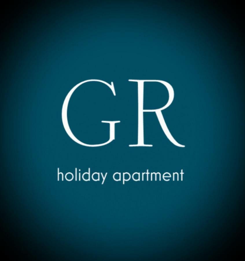 Gr Holiday *